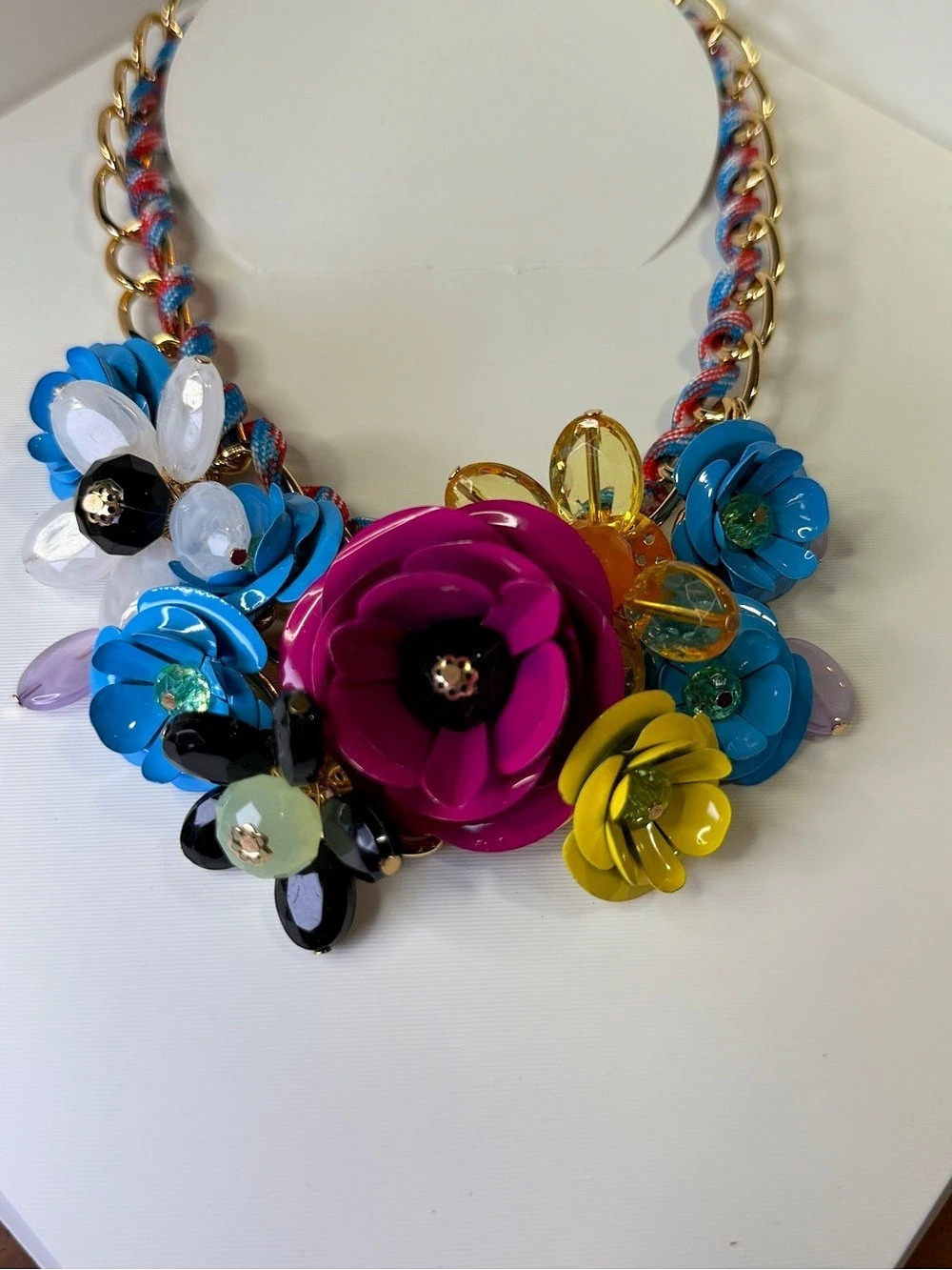 Aratta Whimsical Floral Statement Necklace #cottagecore #fairycore #colorful